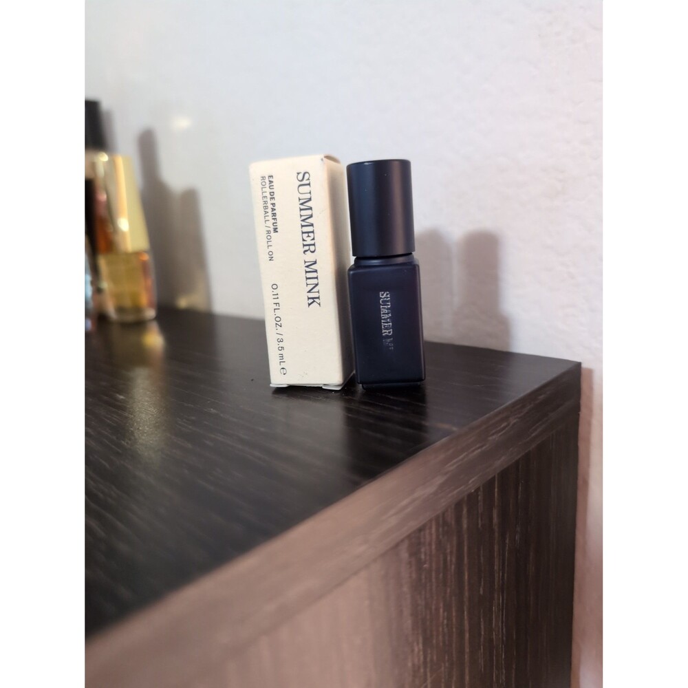 Summer mink rollerball perfume